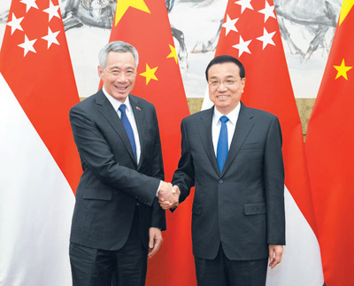 4月8日，國務(wù)院總理李克強在北京釣魚臺國賓館同來華進行工作訪問的新加坡總理李顯龍舉行會談。 　　新華社記者 王 曄攝