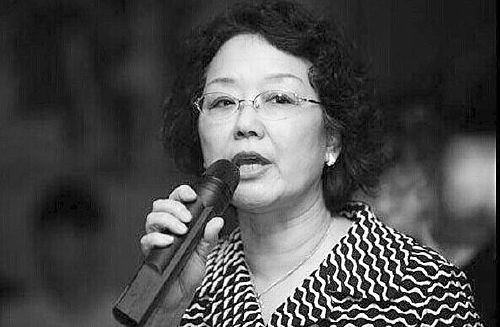 國(guó)家體育總局游泳中心水球花樣游泳部原主任兼國(guó)家花樣游泳隊(duì)領(lǐng)隊(duì)俞麗 資料圖片