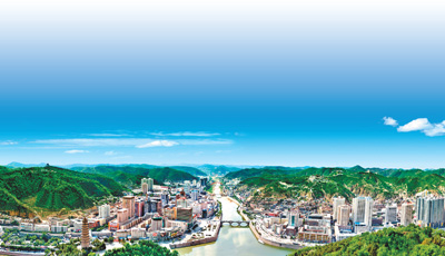 不忘初心,砥礪奮進(jìn),團(tuán)結(jié)帶領(lǐng)全黨全軍全國(guó)各族人民,堅(jiān)持和發(fā)展中國(guó)特色社會(huì)主義,以巨大的政治勇氣和強(qiáng)烈的責(zé)任擔(dān)當(dāng),統(tǒng)籌推進(jìn)