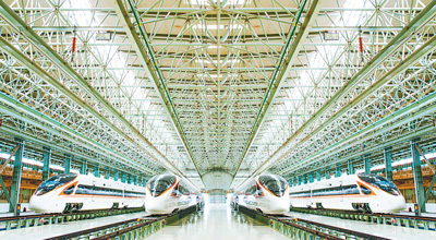 推動(dòng)全球經(jīng)濟(jì)可持續(xù)發(fā)展的中國(guó)方案，體現(xiàn)了完善全球治理體系、促進(jìn)世界和平發(fā)展的中國(guó)擔(dān)當(dāng)