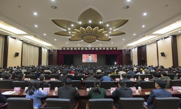 各地紀(jì)檢干部認(rèn)真收看十九大開幕會(huì)