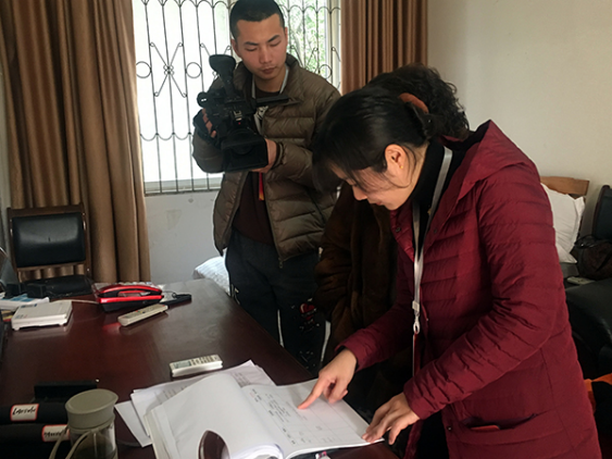 對公款吃喝,公車私用等問題進行監(jiān)督檢查,讓