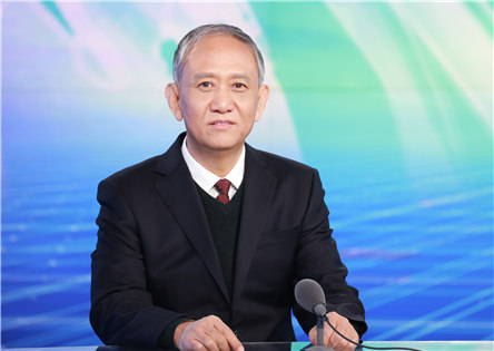 全國(guó)人大代表，山西省委常委、省紀(jì)委書記、省監(jiān)察委員會(huì)主任 任建華