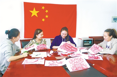 至誠報(bào)國的人生最壯美