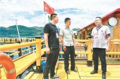 借提拔搞彈冠相慶 頻繁出入私人會所 不吃公款吃老板 違規(guī)吃喝:滋生腐敗的溫床