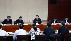 把紀(jì)律挺在前面 實(shí)踐"四種形態(tài)"  以嚴(yán)明的紀(jì)律管全黨治全黨