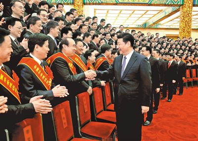 堅持走中國特色社會主義社會治理之路 確保人民安居樂業(yè)社會安定