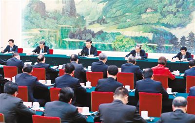 2月6日，習(xí)近平、俞正聲、汪洋、王滬寧、韓正等在北京人民大會(huì)堂同黨外人士座談并共迎新春。 　　新華社記者 丁 林?jǐn)z