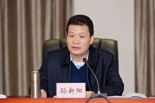 全國(guó)人大代表，江西省委常委、省紀(jì)委書記、省監(jiān)委主任 孫新陽(yáng)